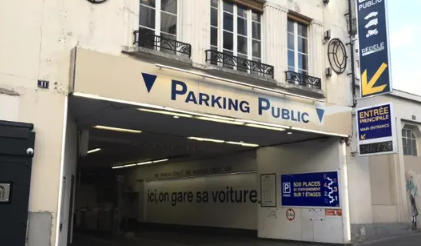 Parking Rédélé Place de Clichy Paryż
